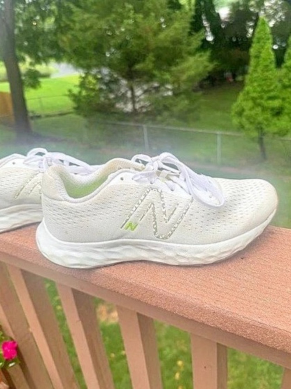 🤍White New Balance 502 - Size 6.5 with green accents
